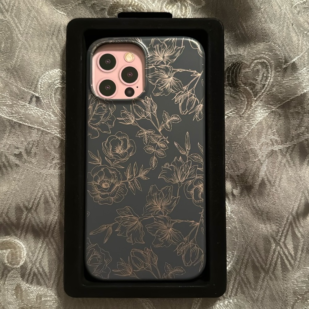 iPhone 12 Max Pro Velvet Caviar Case